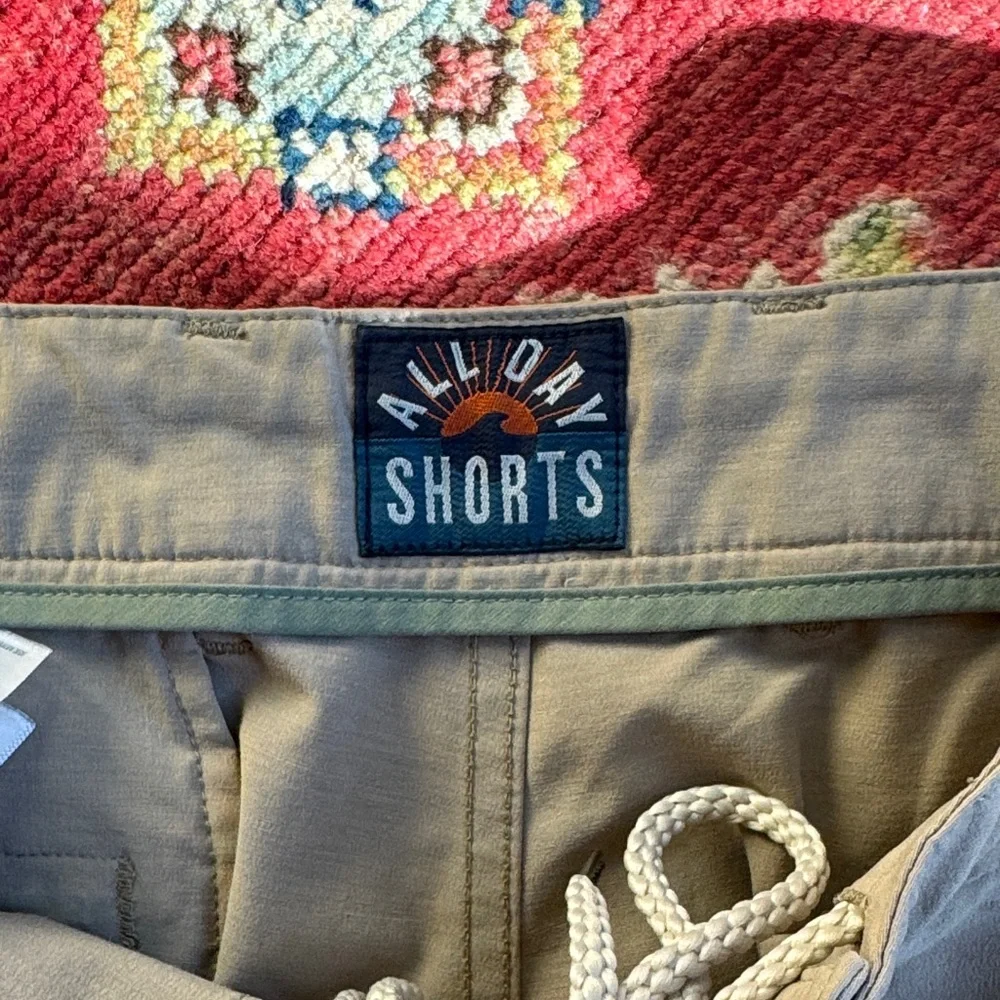 Faherty Men's Tan All Day Shorts - 32